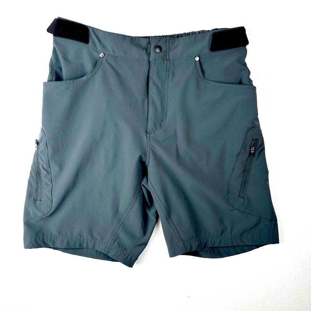 Zoic Vale 9 Mountain Bike Adjustable Waist Short Cycling Athletic